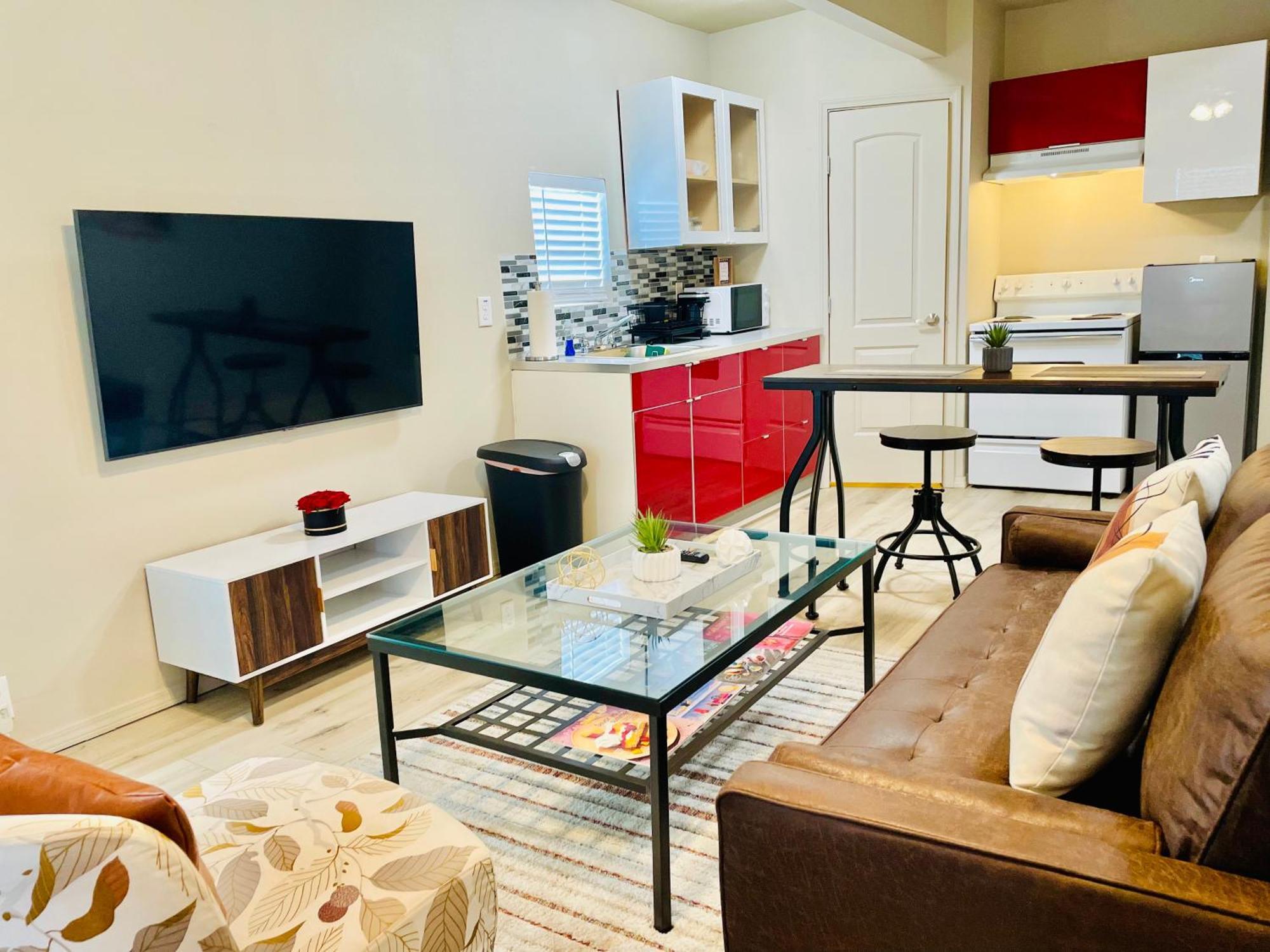 Great Location In Midtown! * Houston